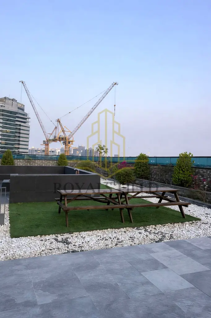 Investment Opportunity | Furnished | Vacant