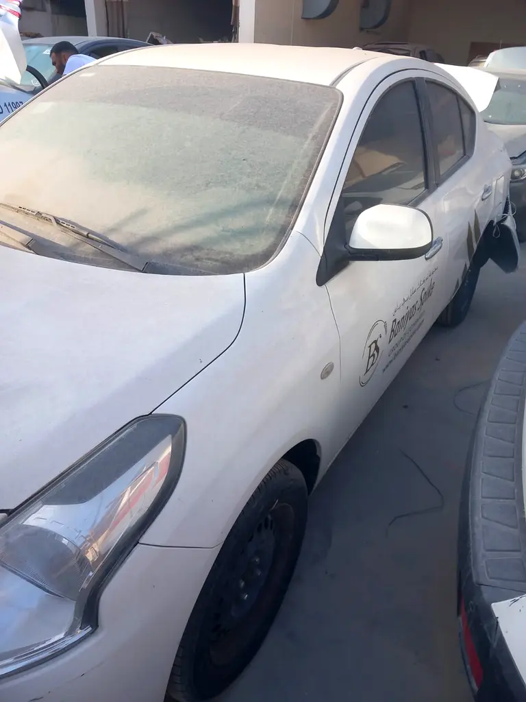 Nissan Sunny 2024 — photo 1 of 6