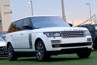 RANGE ROVER VOGUE SE 2017 SUPER CHARGED FULL OPTIONS GCC