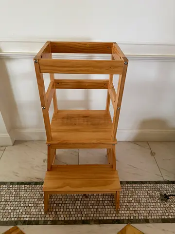 Kitchen steps / Learning tower for kids