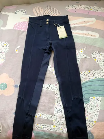 Equestrian riding pants