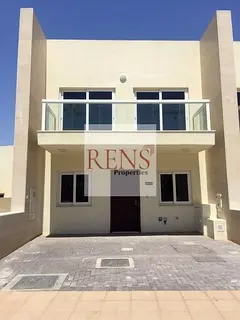 Spacious 2-Floor Villa | 3BR + Maid | Private Balcony