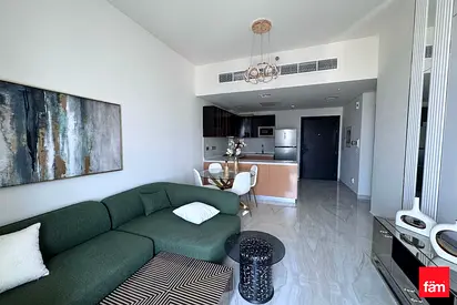 FULLY FURNISHED I MODERN I MULTIPLE CHEQUES