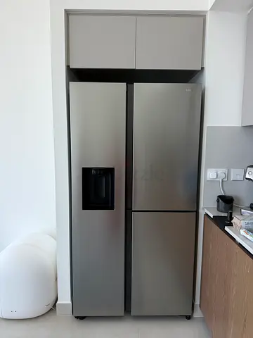 Samsung Side-by-Side Refrigerator 650L — Flex Zone  Water Dispenser