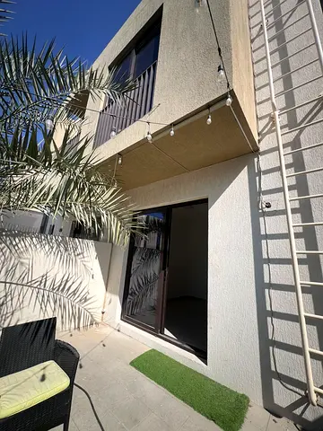 للبيع تاون هاوس في مساكن نسمه