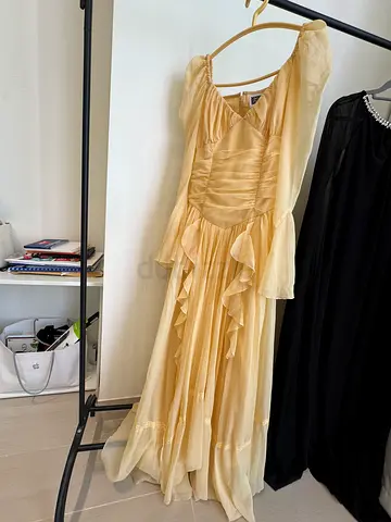 Light Yellow Formal Evening Gown, Size Medium