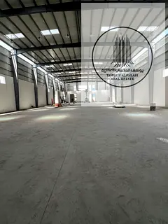 Large warehouse space, 750 KW electricity, prime location suitable for various activities