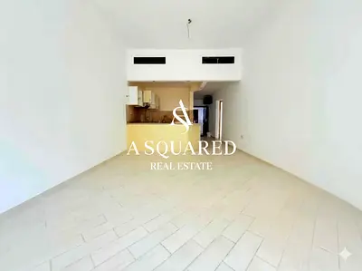 Spacious 2 Bedroom |Ready to Move | Prime Location