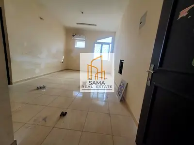 1 BHK CLOSE TO OLD MUWIALLAH PARK FOR FAMILY WITH SPLIT AC RENT ONLY 30K