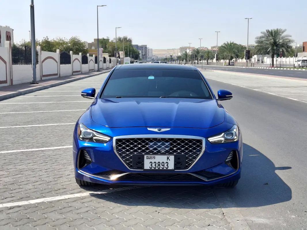 Genesis G70 2020 — photo 1 of 20