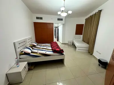 EXECUTIVE MASTER BED SPACE ONLY FOR LADIES AT BUR DUBAI AREA NEAR SARAF DG METRO RENT 1650 AED