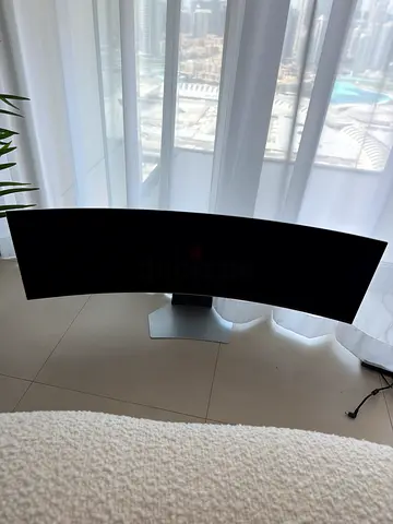 Samsung Odyssey OLED G8 34” Curved