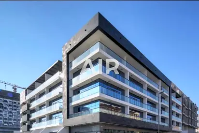 Top Floor | Large Terrace | Modern 2BR In JVC
