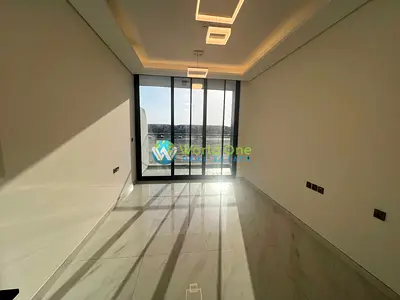 Premium Quality | Pay In 4 Chqs | Elegant Studio