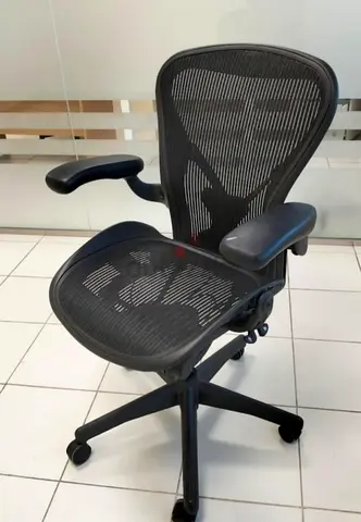 Herman Miller Latest model Aeron Classic Office Chair fully loaded Size B and C