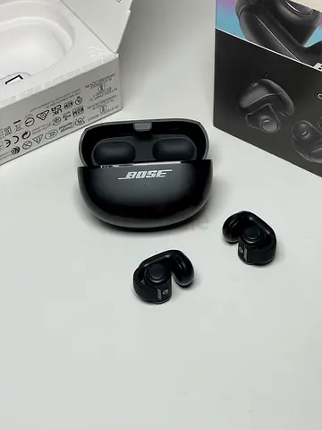 Bose QuietComfort ultra open Earbuds Black- few pieces remaining