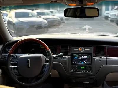 صورة مصغرة 12 لـ 2008 Lincoln TOWN CAR