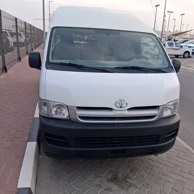 Toyota Hiace GL 2011 - GCC Specs - Reliable and Spacious Van