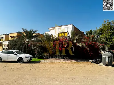 🏡For sale, a villa in a prime location in Al Rawdah 1 area, 6 master bedrooms with 2 living rooms, a hall, and an annex of a room and a hall with a s