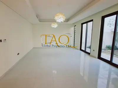 AMPLE 5BR + MAID'S l MIDDLE UNIT l SINGLE ROW l UN-FURNISHED l