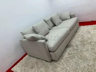 Looks great condition cratebarrel three seater sofa