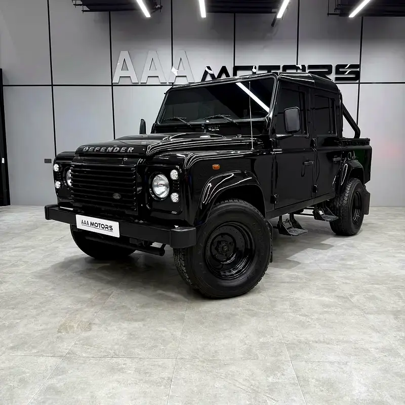 Land Rover Defender 2015 — photo 1 of 18