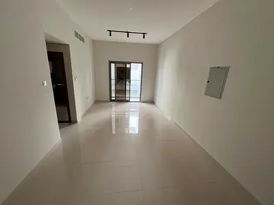 شقه جديده اول ساكن في النعيمية 1 تشطيبات مميزه 2 حمام غرفه ماستر خزائن في الحائط قريبه من جميع الخدمات
