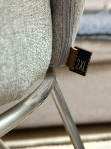 2XL BRANDED PREMIUM GRAY CHAIRS