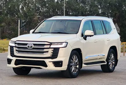 Toyota Land Cruiser 4.6L, 2018, GCC Specs