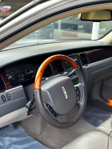 صورة مصغرة 11 لـ 2008 Lincoln TOWN CAR