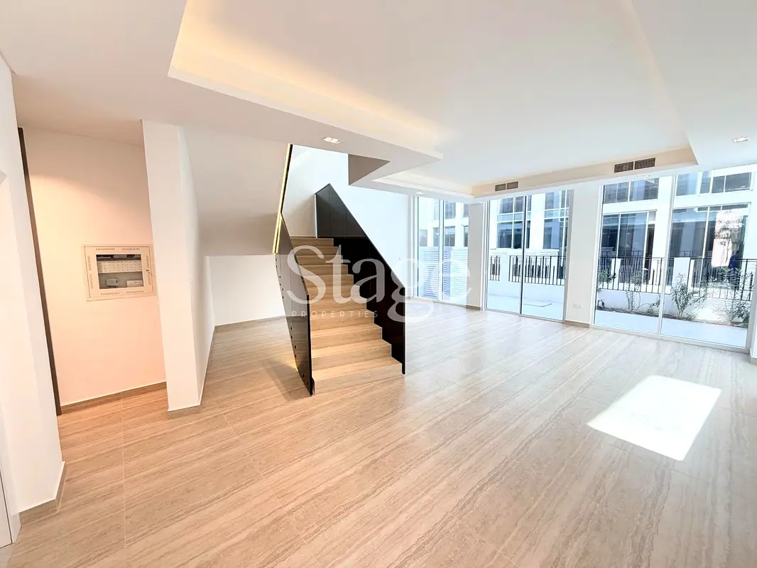 Exclusive Luxury 4BR+M | Brand New | Rooftop Pool