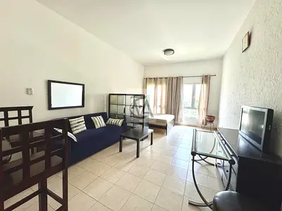 Fully Furnished Studio Near Metro Station Street 2