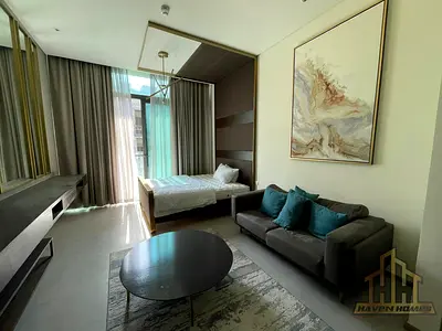 LUXURY FURNISHED | COMFORT LIVING | BRIGHT& AIRY