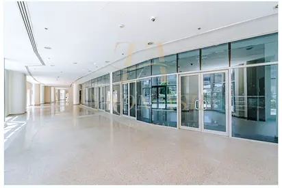 PRIME MARINA RETAIL RENTAL / HIGH FOOTFALL