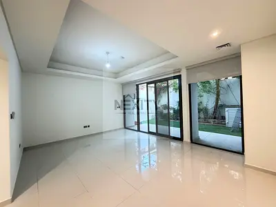 IMMACULATE CONDITION | CORNER PLOT | R2EE TYPE | 3 BEDROOMS