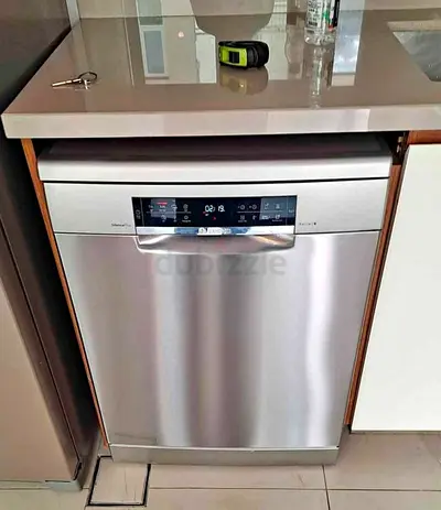 Built-in Bosch Dishwasher - Stainless Steel, 3 Rack, Good Condition