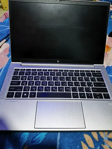 HP elitebook 835 g8