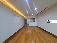 CHILLER LUXURY FULLY FITTED || FRONT OF METRO || OPEN VIEW