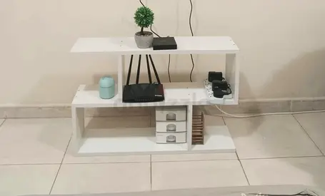 T v stand