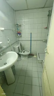 One room with separate wash rm in rolla street, bur dubai