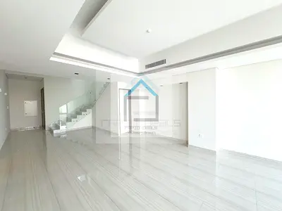 Well maintained Spacious 3BR+Maid Townhouse