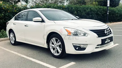 Nissan Altima SV- with remote start