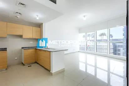 1 BR with Amazing View | Laundry | Ready to Move
