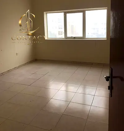 🏡 للإيجار السنوي في عجمان – الرميلة  ✨ شقة مميزة 3 غرف وصالة بموقع عائلي هادئ