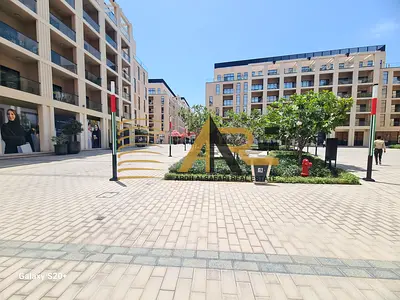 Lavish studio apartment with gym and pool in a gated community.