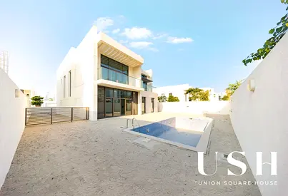 Luxury Villa | Full Lagoon View | Large Plot