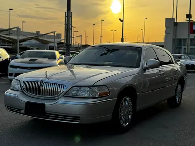 صورة مصغرة 3 لـ 2008 Lincoln TOWN CAR