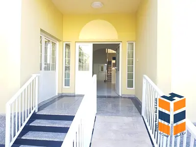 فيلا 5 غرف نوم | موقع مميز | واسعة | جاهزة للسكن