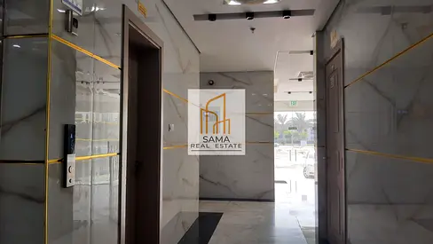 Fresh balding 2bhk with balcony 3b r55k for family