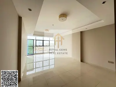 شقة فاخرة بمساحة كبيرة مع اطلالة خلابة في برج غلفا + متاح التملك مدى العمر 100% + موقع متميز بقربه من كورنيش عجمان والخدمات